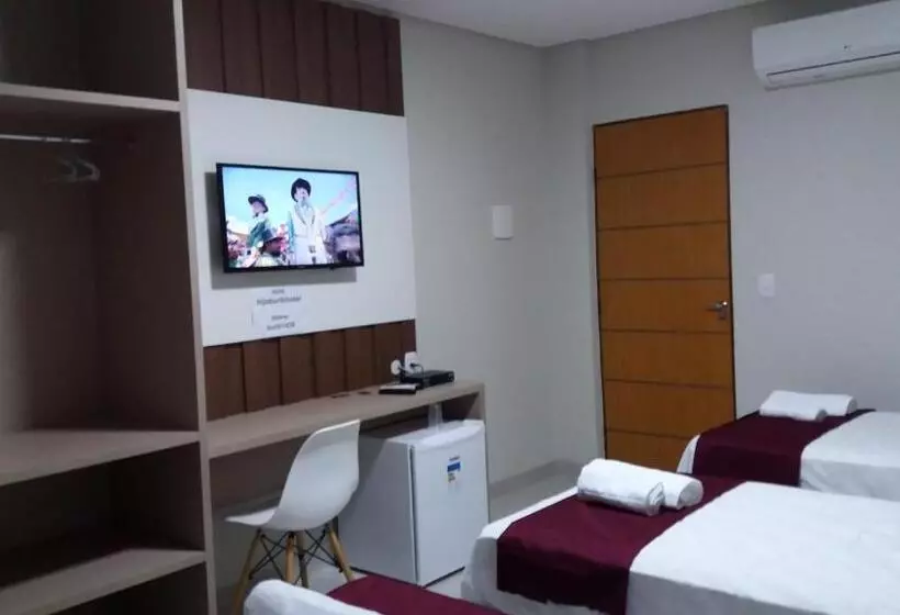 ホテル Hijo Buriti