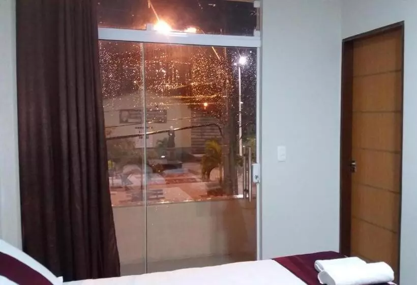 ホテル Hijo Buriti