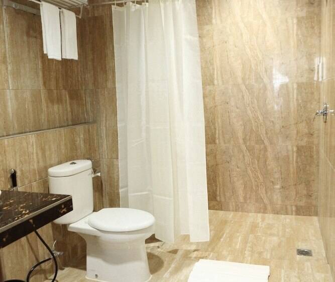 בית מלון כפרי Horison Express Sentani