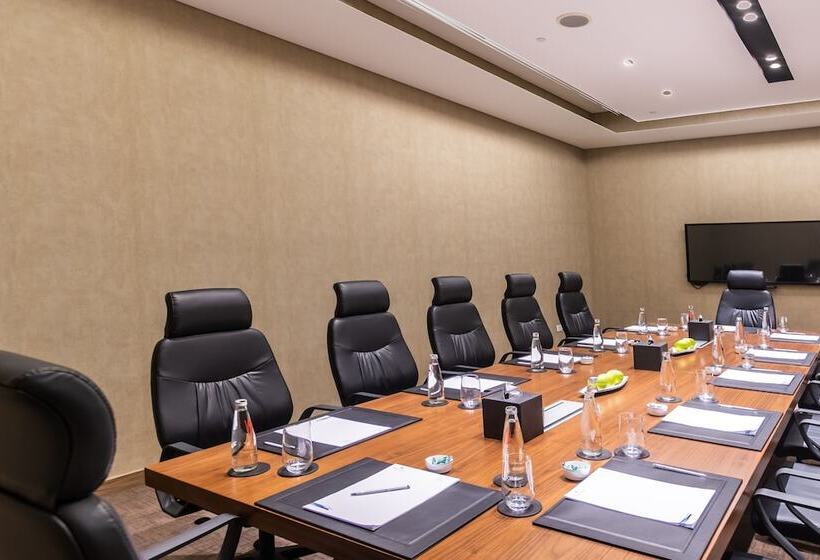 هتل Lancaster Eden Bay