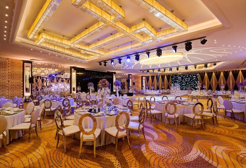 هتل Lancaster Eden Bay