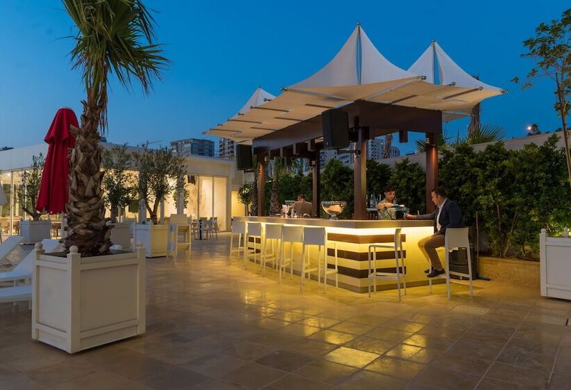 هتل Lancaster Eden Bay