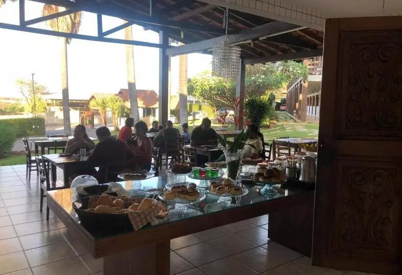 ホテル Pousada Das Palmeiras