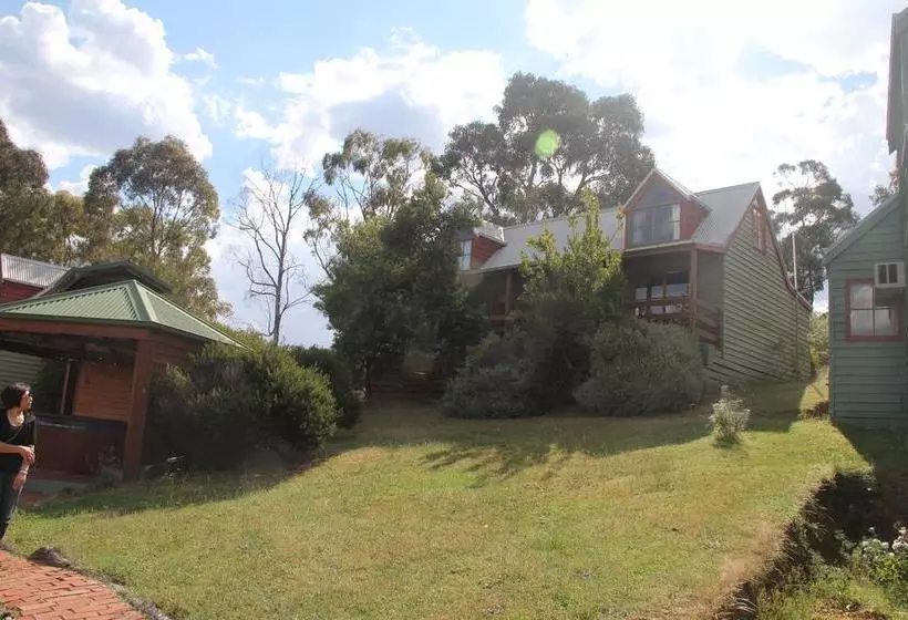 Hotelli Warrenmang Vineyard Resort