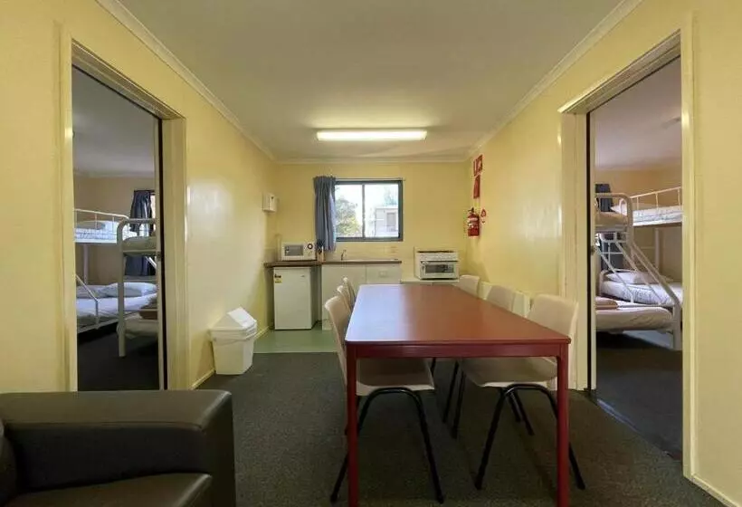 Motelli Southern Cross Motor Inn