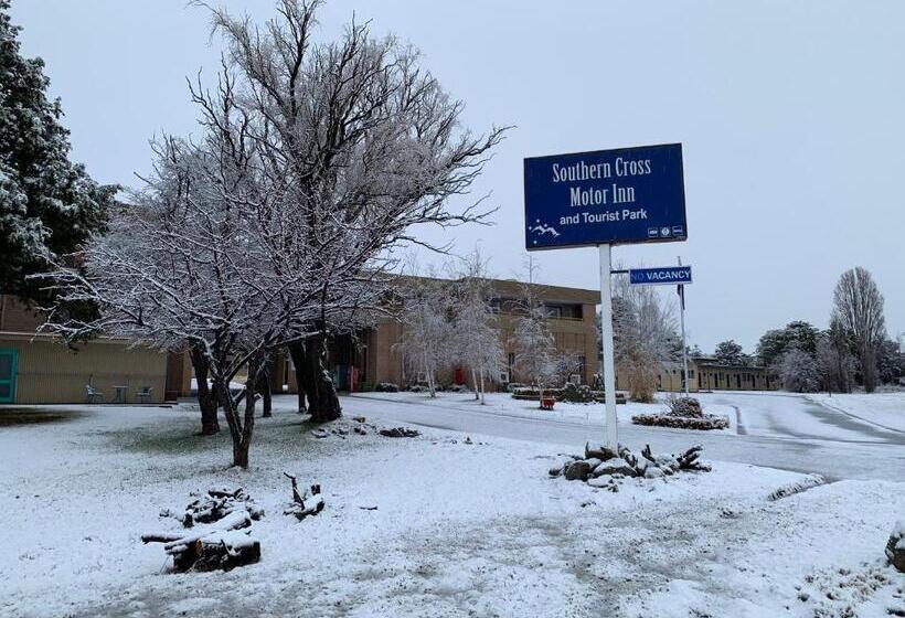 모텔 Southern Cross Motor Inn