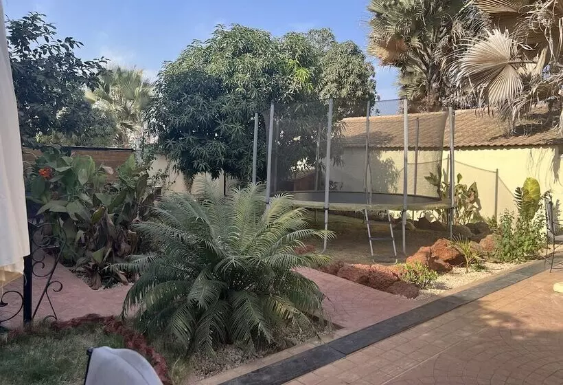 پانسیون Chez Lilie Maison D Hôtes à Saly