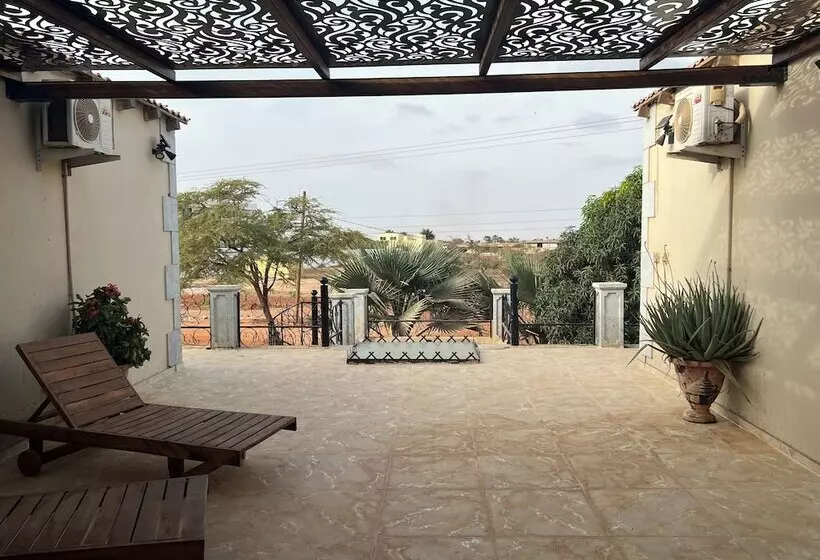 پانسیون Chez Lilie Maison D Hôtes à Saly