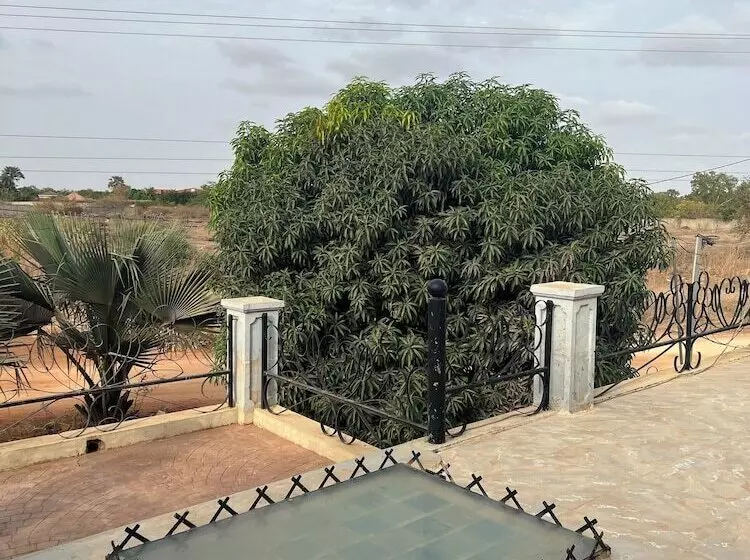 پانسیون Chez Lilie Maison D Hôtes à Saly