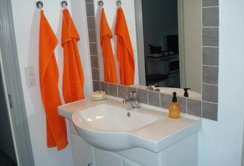 تختخواب و صبحانه Jysse's Bed & Bath