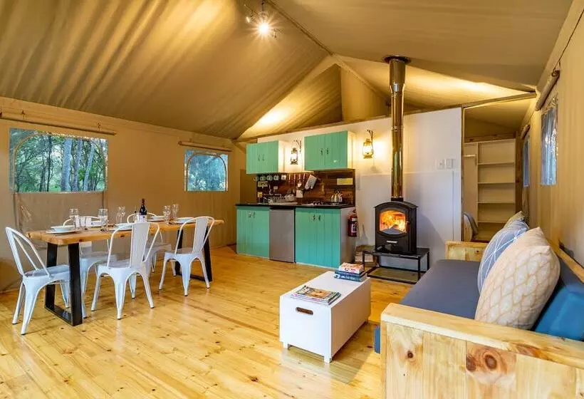 Hotelli Africamps At Stanford Hills Estate  Glamping