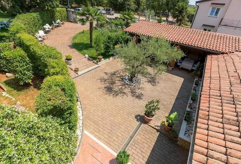 Hotelli Bed And Breakfast Kolo Adults Only