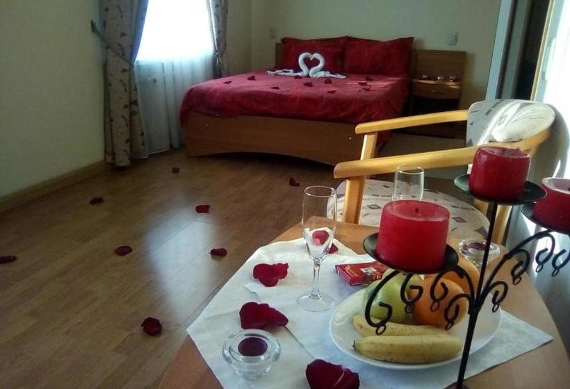 בית מלון כפרי Cava Di Pietra