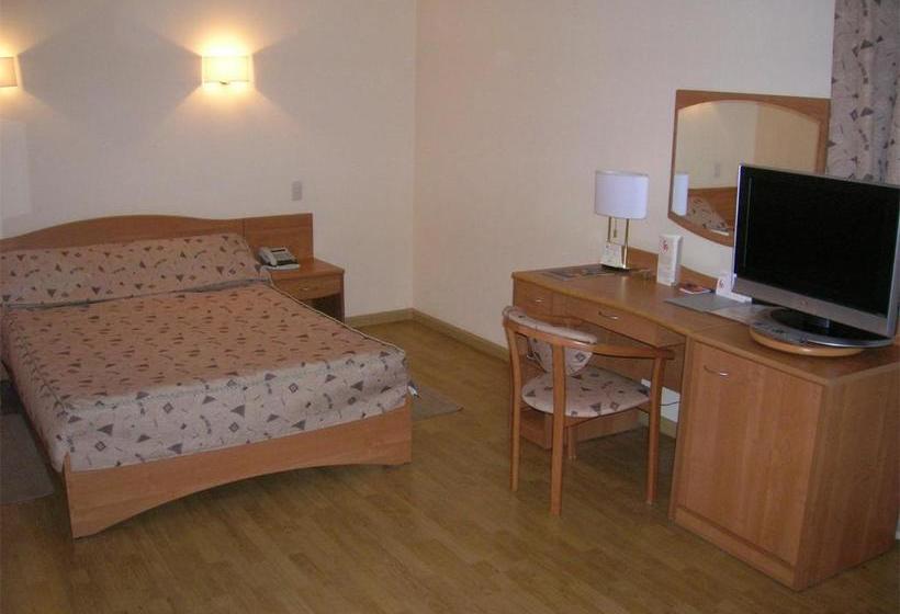 בית מלון כפרי Cava Di Pietra