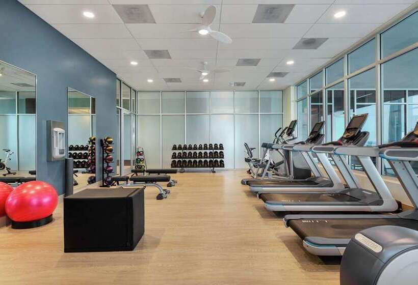 호텔 Embassy Suites By Hilton Sarasota, Fl