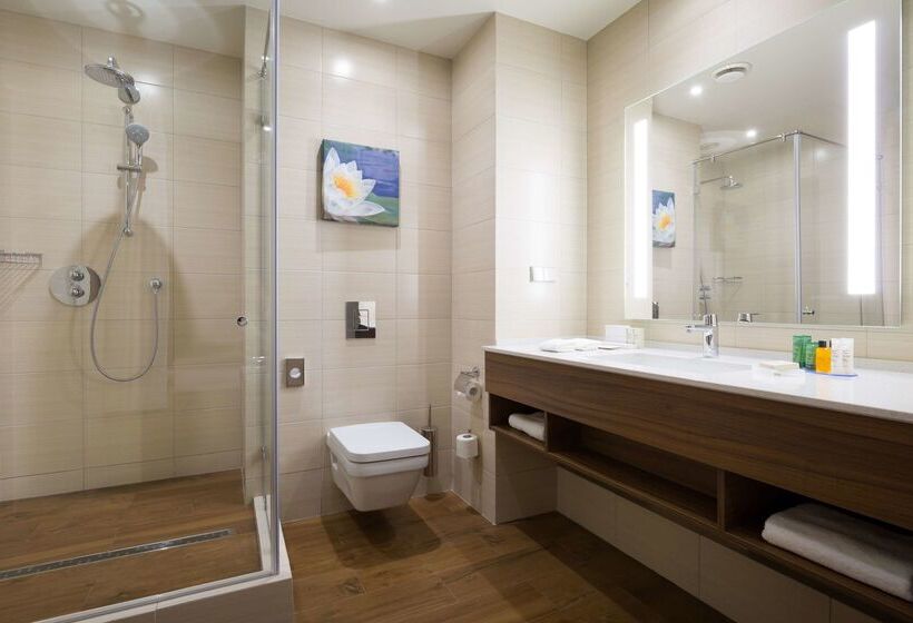 Отель Hilton Garden Inn Orenburg