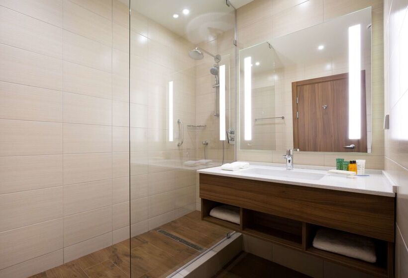 Отель Hilton Garden Inn Orenburg