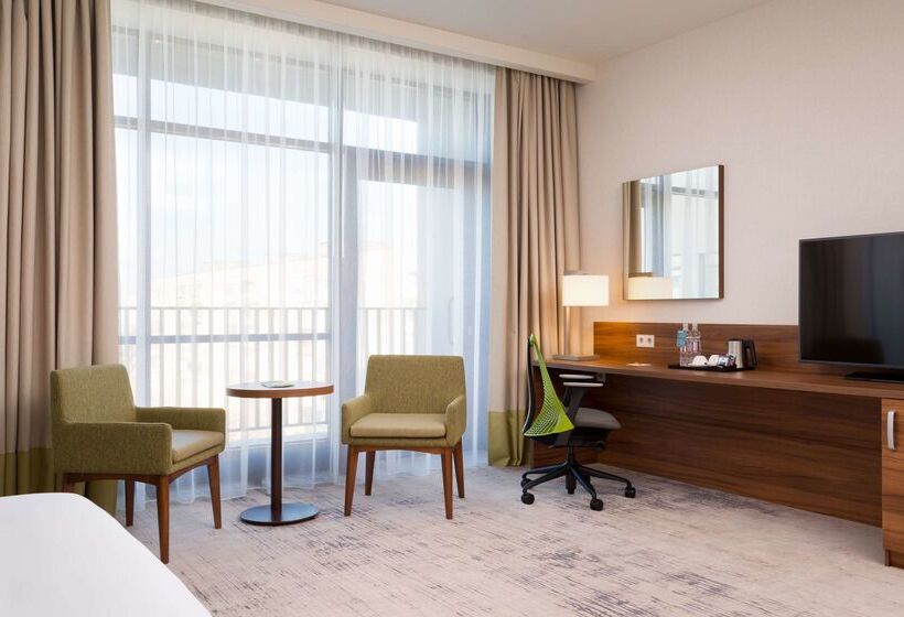 Отель Hilton Garden Inn Orenburg