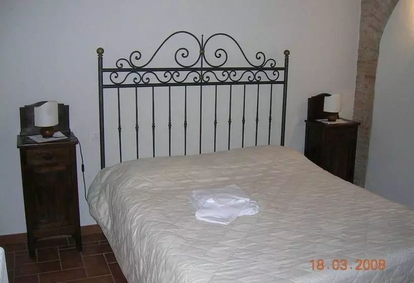 هتل Tenuta Il Casale Di San Miniato