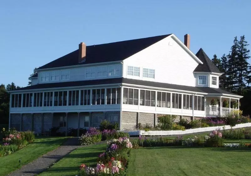 Hotelli Inn At St. Peters
