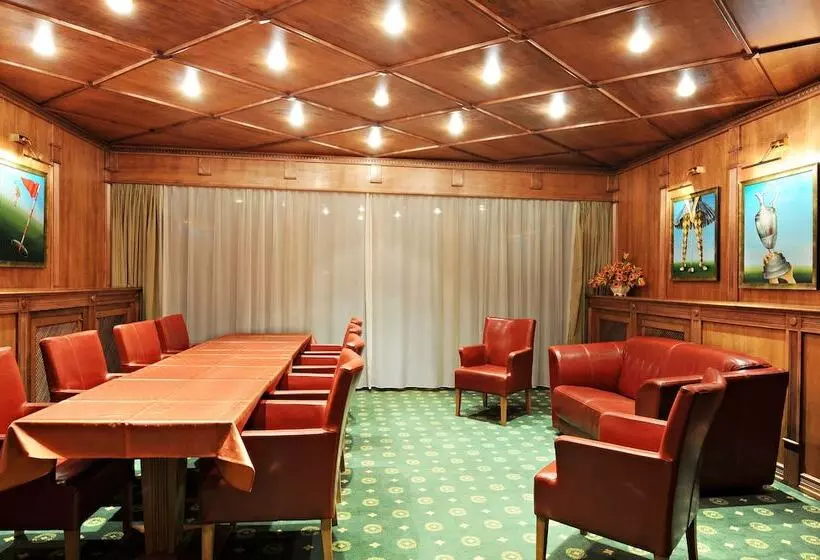 ホテル International