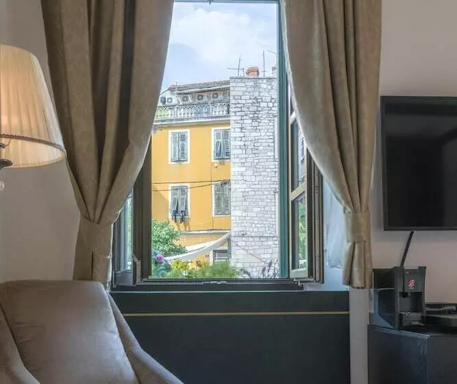 هتل King Kresimir Heritage