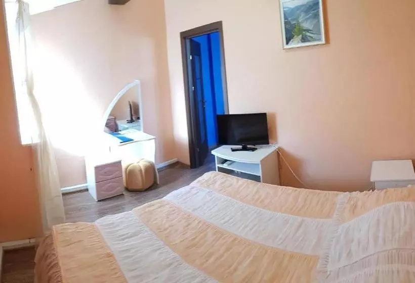 Hotelli Komplex Orion