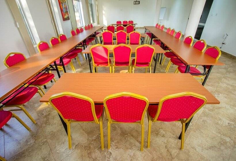 هتل Pearl On The Nile