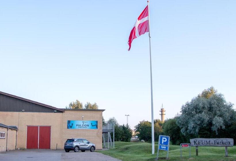 ホテル Pulzion Sports