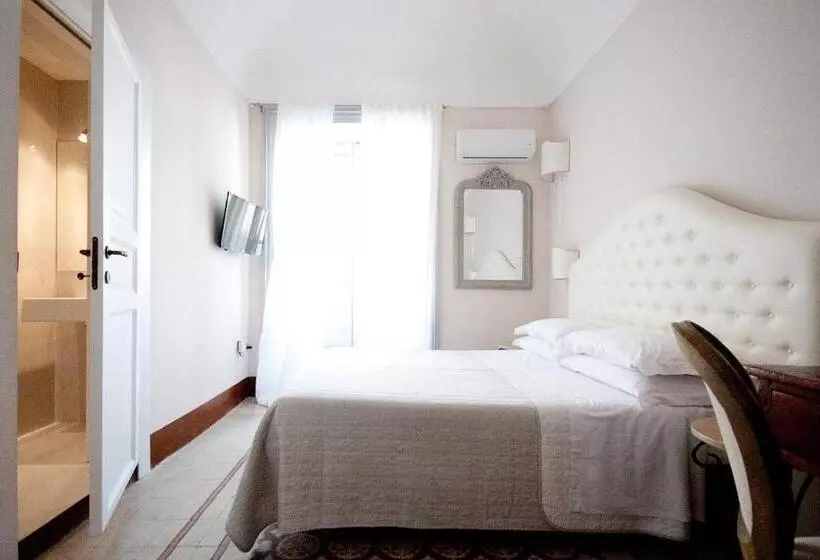 هتل Sveva Rooms