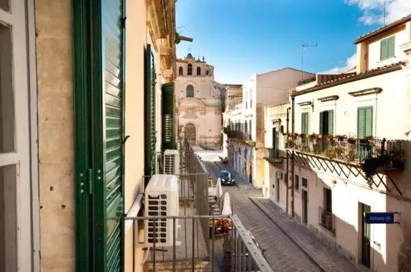 هتل Sveva Rooms