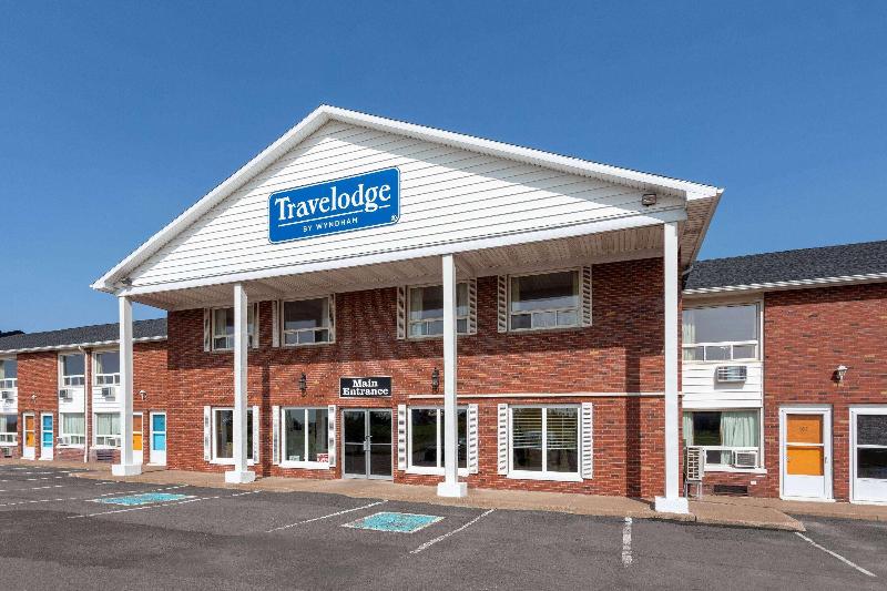 ホテル Travelodge By Wyndham Amherst