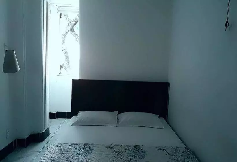 هتل Vinh Hostel