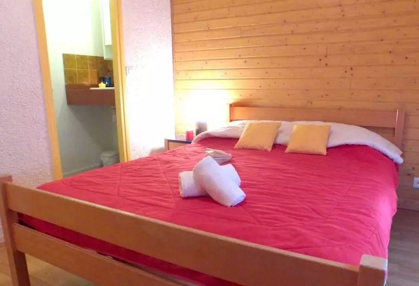 هتل Vvf Lac De Serre Ponçon