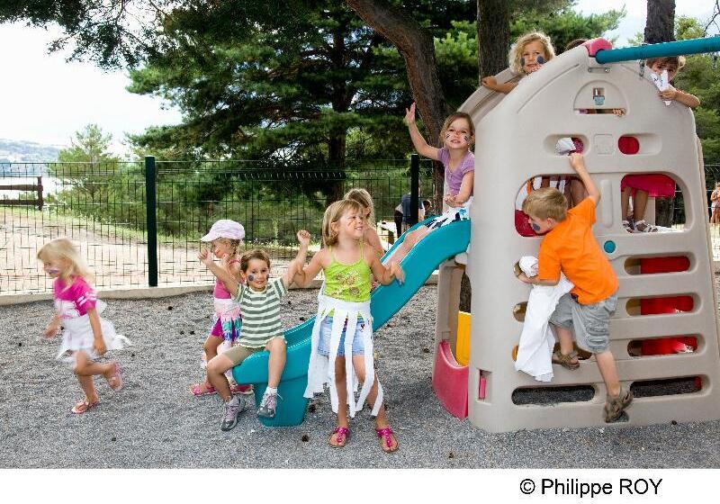 Отель Vvf Lac De Serre Ponçon