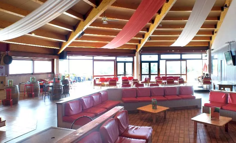 هتل Vvf Lac De Serre Ponçon