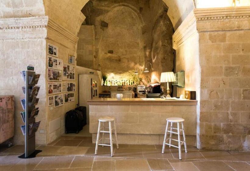 L Hotel In Pietra