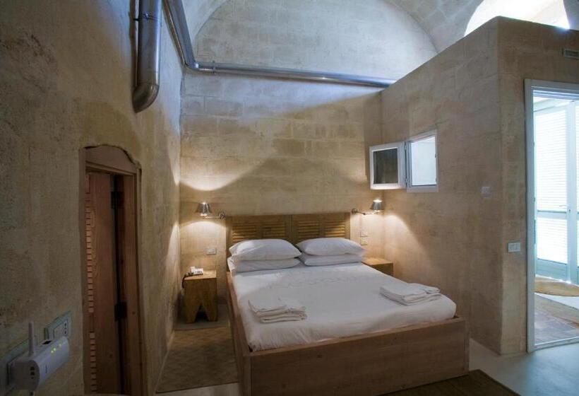 L Hotel In Pietra
