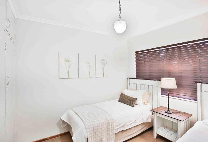 Hotel Accommodation At Vans Self Catering