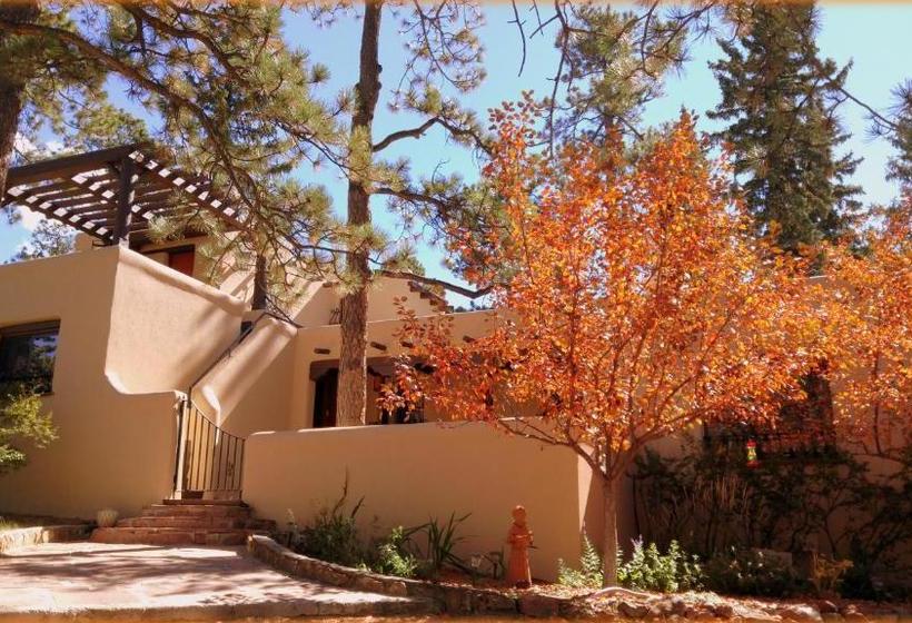 ホテル Adobe Inn At Cascade