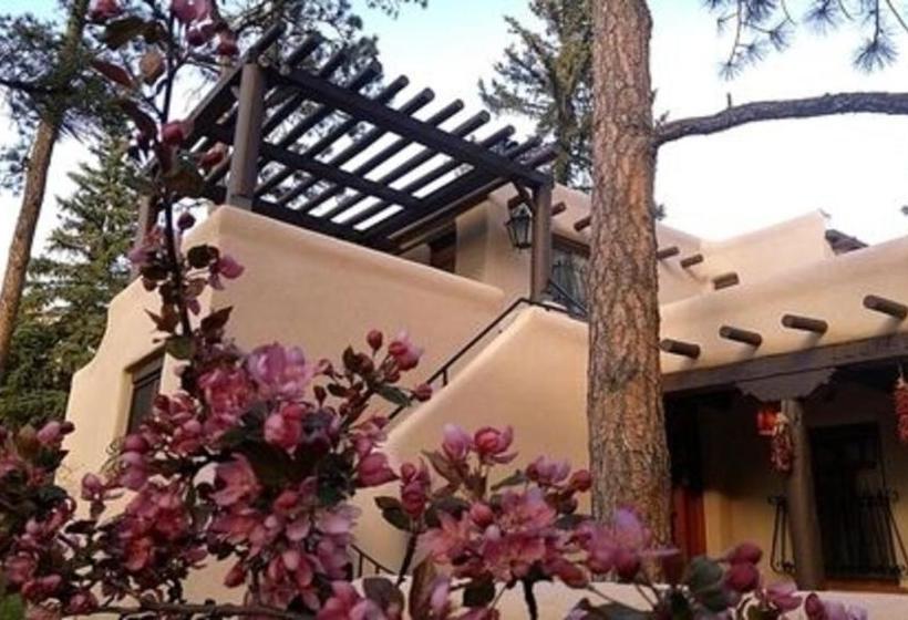 ホテル Adobe Inn At Cascade