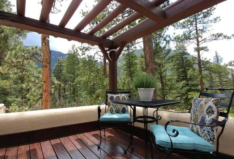 ホテル Adobe Inn At Cascade