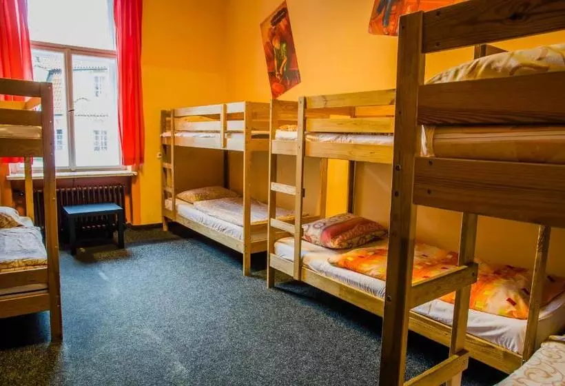 Hotelli Best Spot Hostel