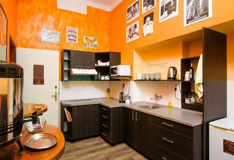 Hotelli Best Spot Hostel