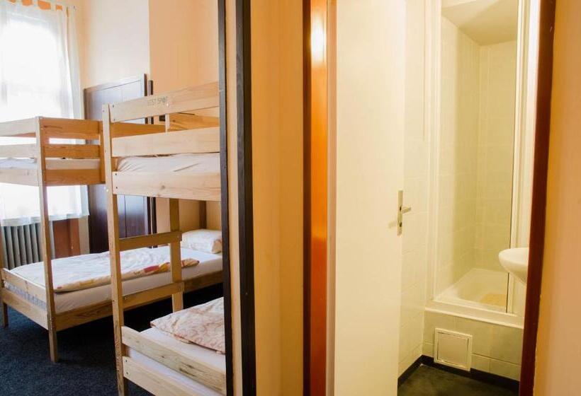 هتل Best Spot Hostel