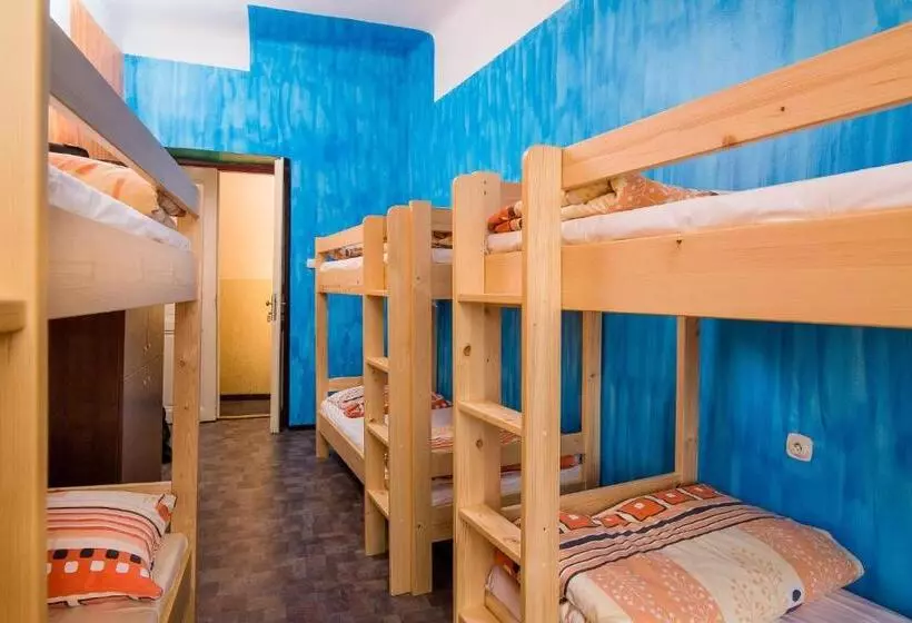 Hotelli Best Spot Hostel