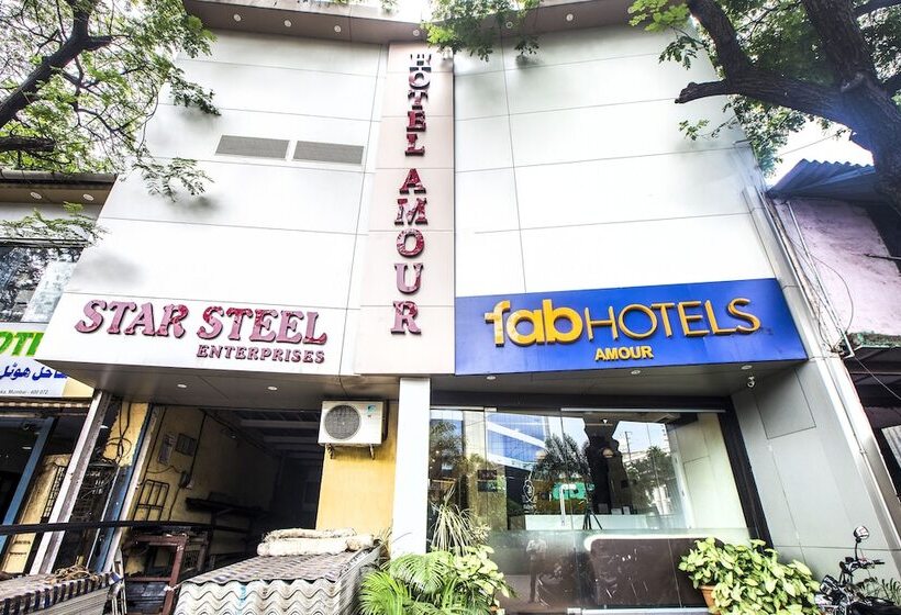 Fabhotel Amour Nr Mumbai International Airport