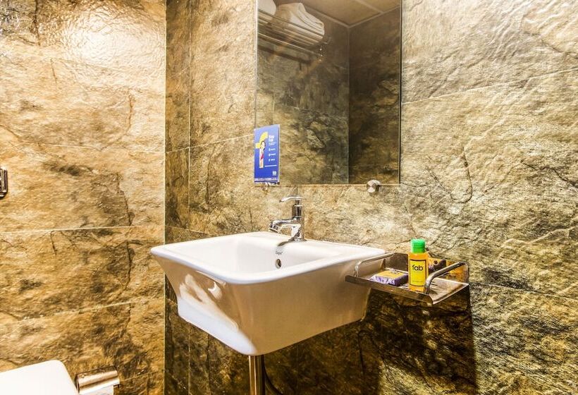 Fabhotel Amour Nr Mumbai International Airport