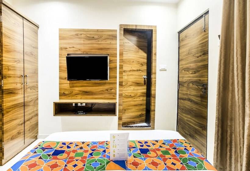 Fabhotel Amour Nr Mumbai International Airport