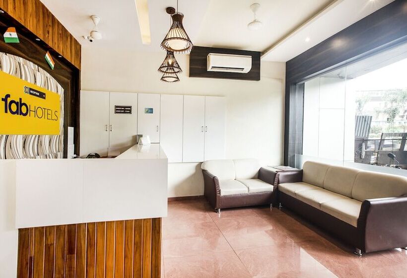 Fabhotel Amour Nr Mumbai International Airport